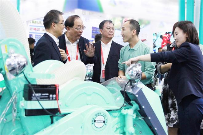 焕新而来，提升产品力！ 五月天伊人久久久久农机亮相2023中国国际农业机械展览会