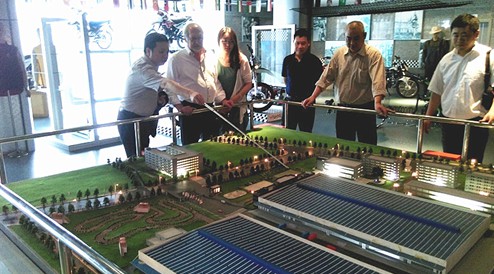 华晨集团首席质量官高尔曼莅临五月天伊人久久久久汽车访问指导