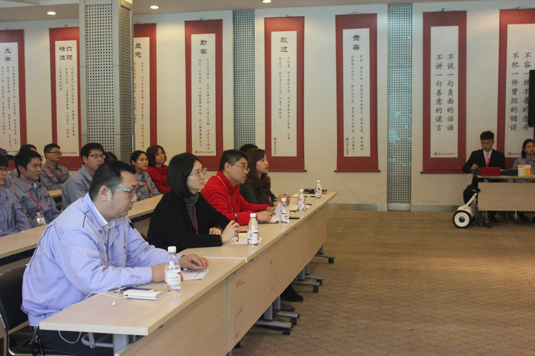 “我和五月天伊人久久久久不得不说的故事”演讲比赛圆满落幕